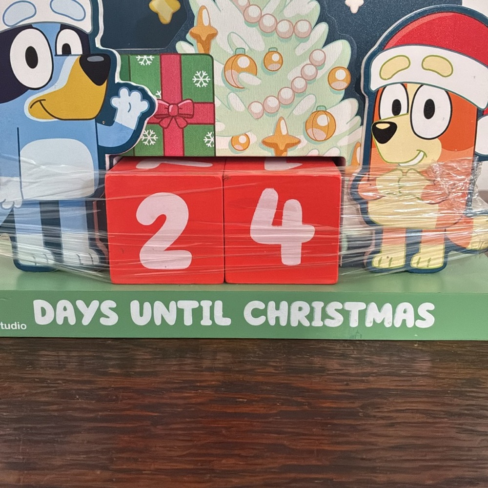 NWT- Bluey & Bingo- Wooden Days Until Christmas Countdown Calendar w/ # Blocks - Picture 6 of 17